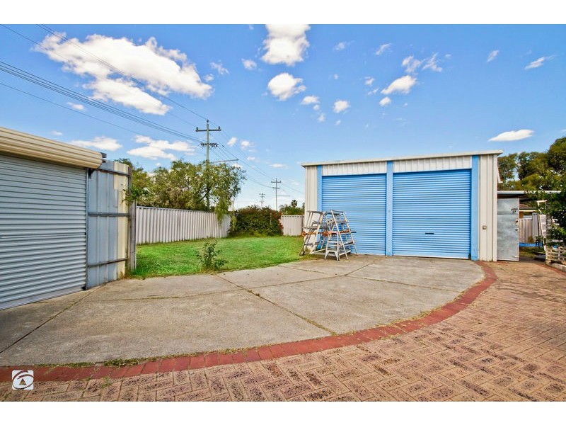 1 Briggs Street, South Lake WA 6164