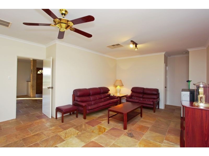 498 Rowley Road, Oakford WA 6121