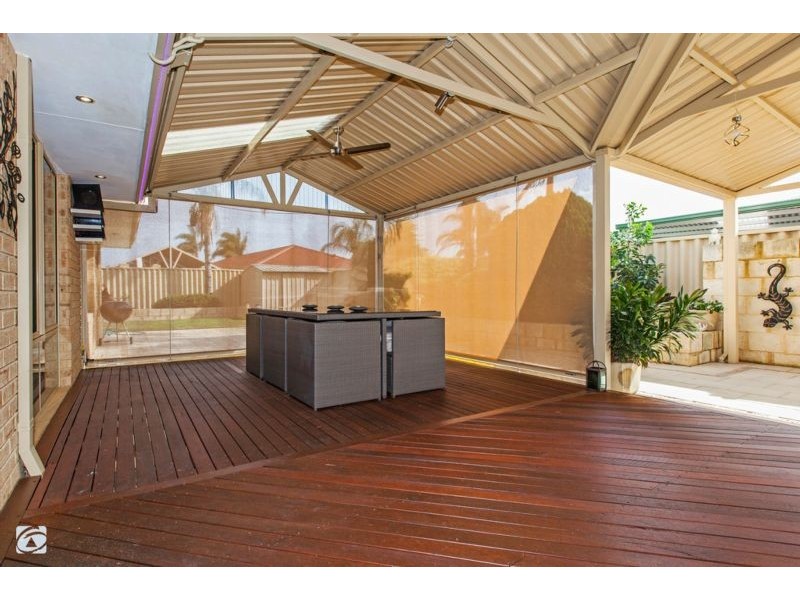 15 Jenkin Mews, Atwell WA 6164