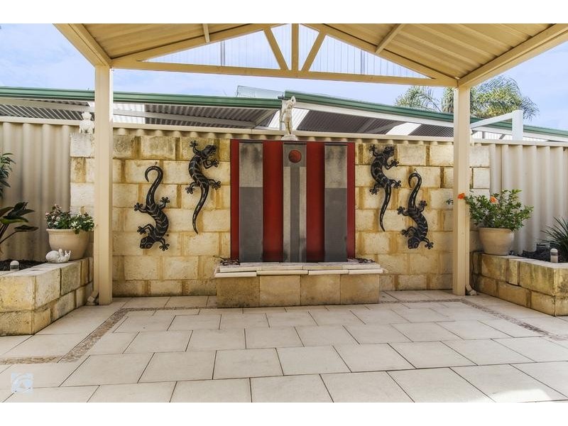 15 Jenkin Mews, Atwell WA 6164