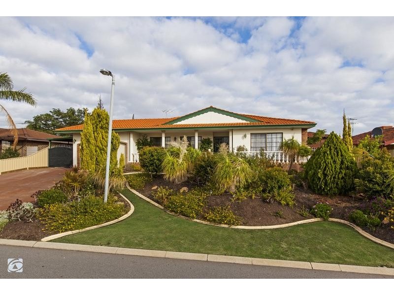 4 Cary Street, Munster WA 6166