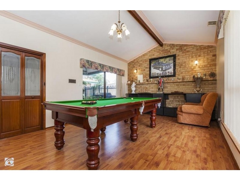 4 Cary Street, Munster WA 6166