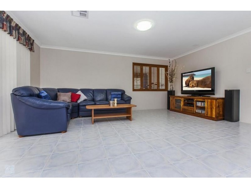 180 Brenchley Drive, Atwell WA 6164