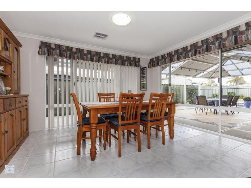 180 Brenchley Drive, Atwell WA 6164