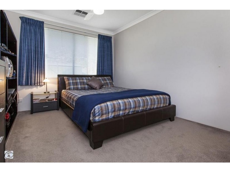 180 Brenchley Drive, Atwell WA 6164