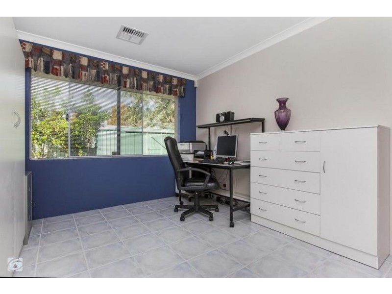 180 Brenchley Drive, Atwell WA 6164