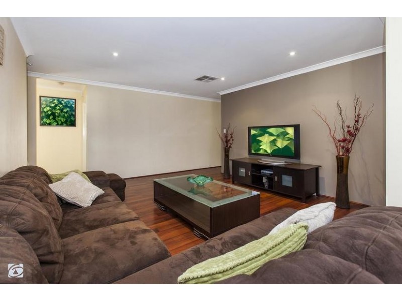 53 Kesiya Turn, Aubin Grove WA 6164