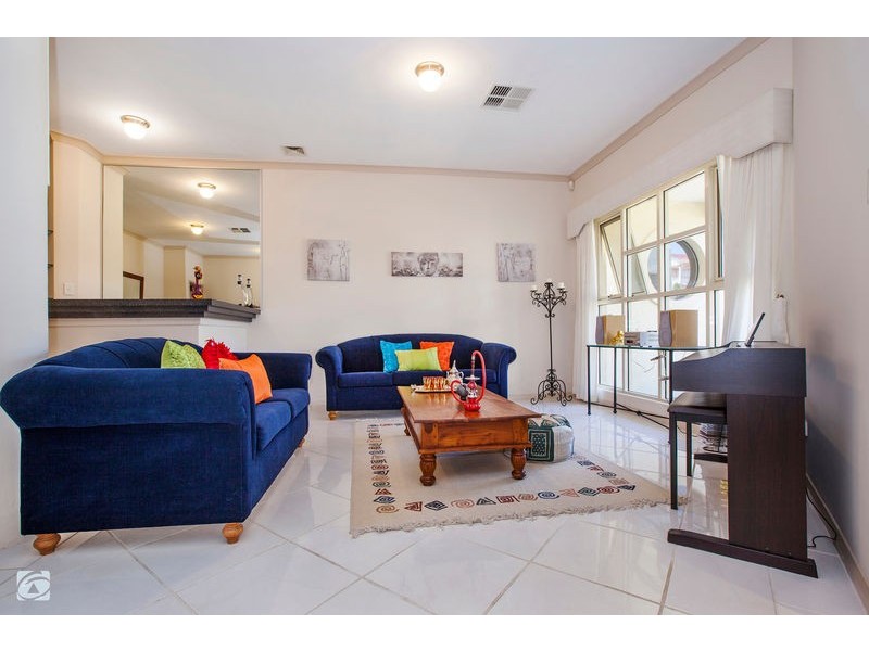 15 Huntington Road, Coogee WA 6166