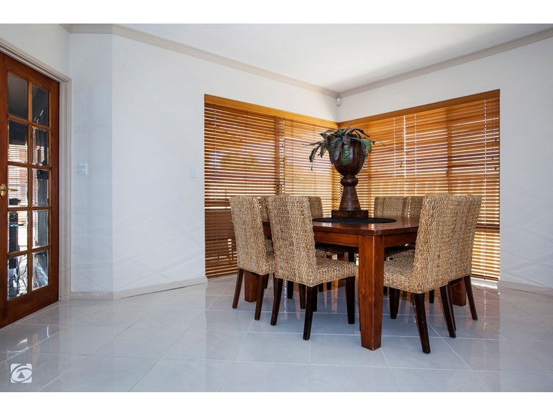 15 Huntington Road, Coogee WA 6166