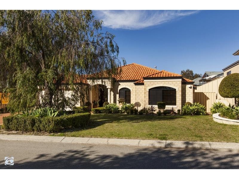 7 Briere Green, Bibra Lake WA 6163