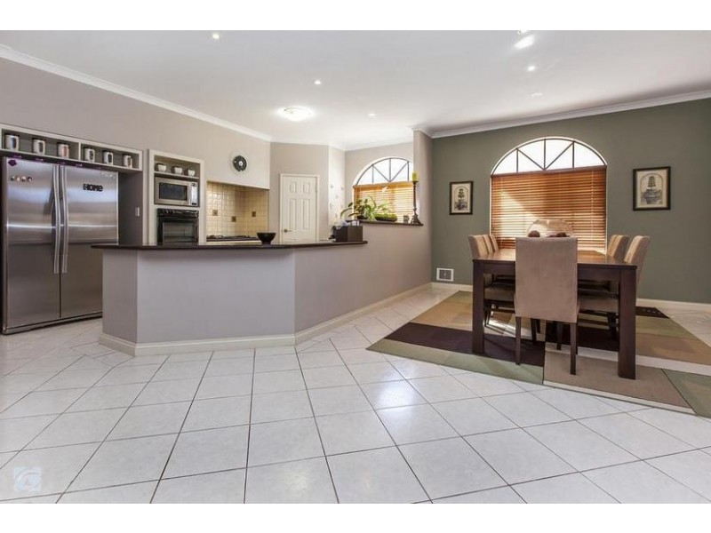 7 Briere Green, Bibra Lake WA 6163