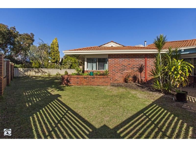10 Thatched Court, Bibra Lake WA 6163