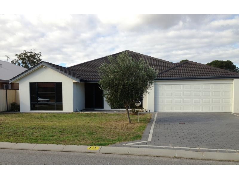 13 Flowergum Way, South Lake WA 6164