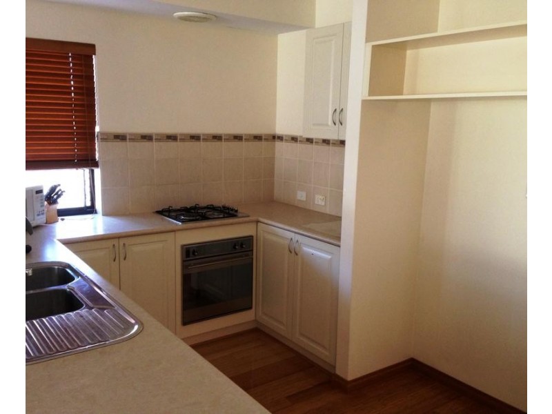 13 Flowergum Way, South Lake WA 6164