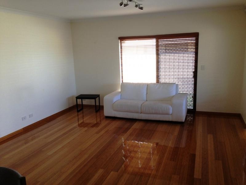 13 Flowergum Way, South Lake WA 6164