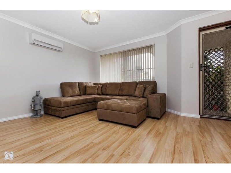 16 Ballard Mews, Success WA 6164