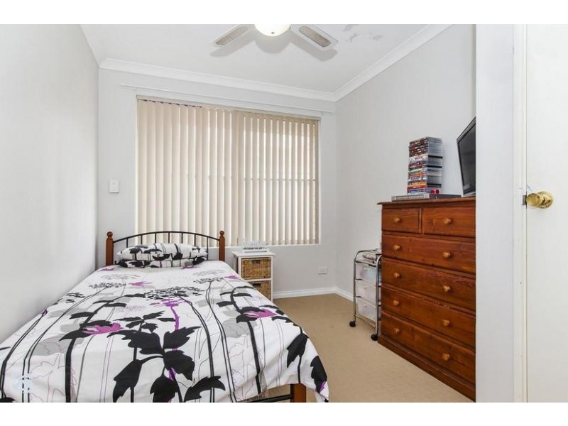 16 Ballard Mews, Success WA 6164