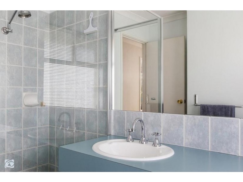 16 Ballard Mews, Success WA 6164