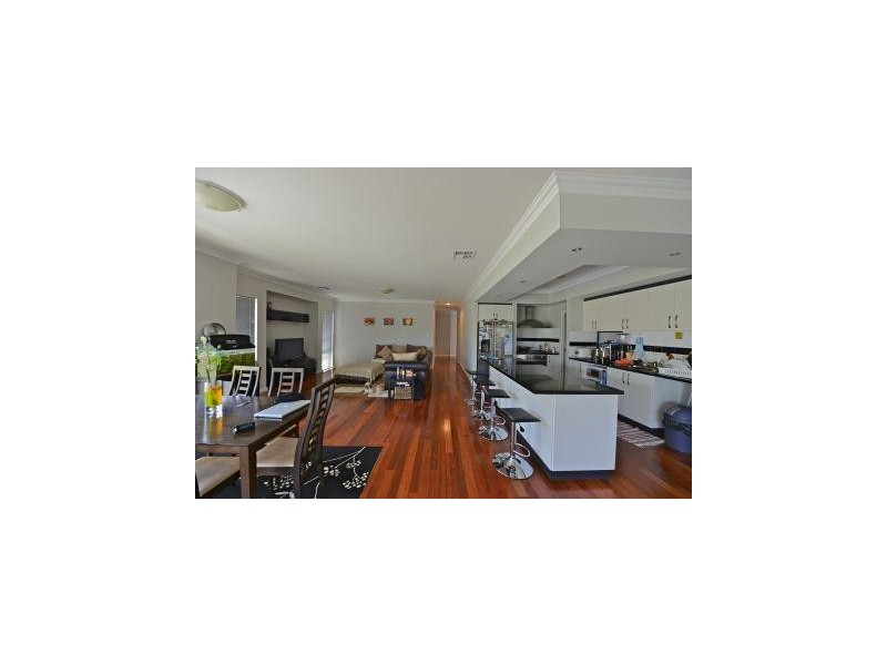 13 Brushfoot Boulevard, Success WA 6164