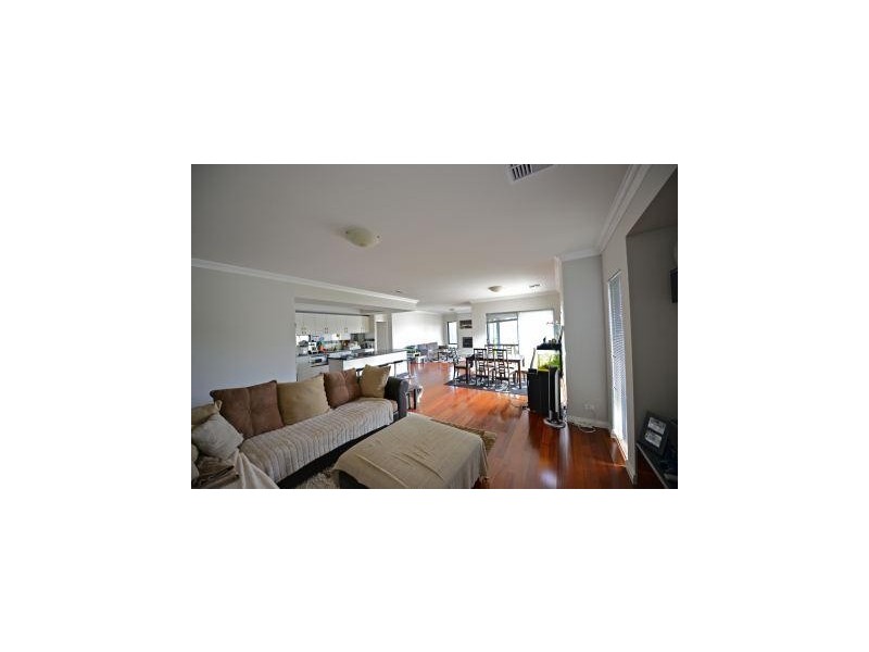 13 Brushfoot Boulevard, Success WA 6164