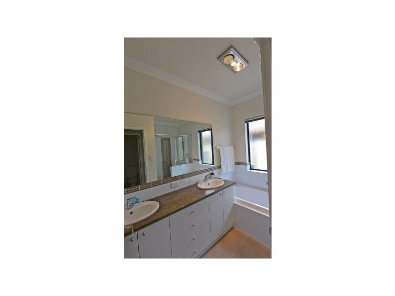 13 Brushfoot Boulevard, Success WA 6164