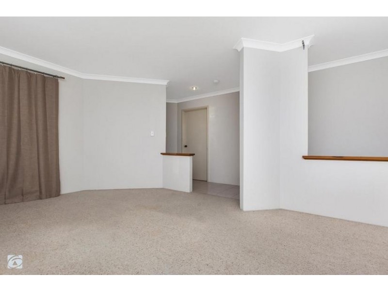 8 Leatherwood Rise, South Lake WA 6164