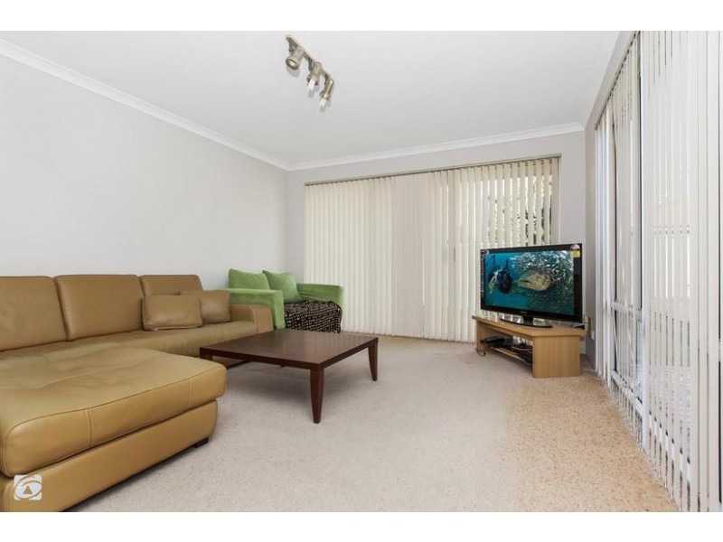 8 Leatherwood Rise, South Lake WA 6164