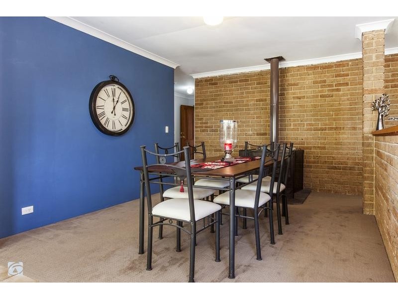 10 Mollerin Place, South Lake WA 6164