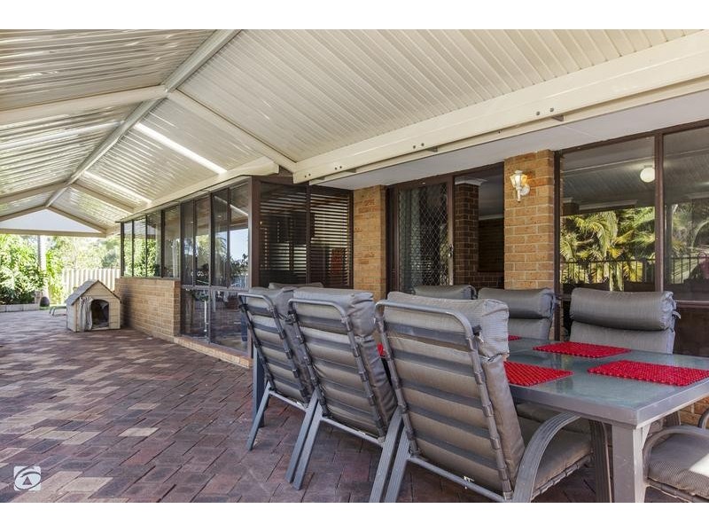 10 Mollerin Place, South Lake WA 6164