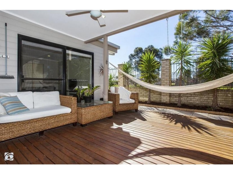 24 Tarwhine Close, South Lake WA 6164