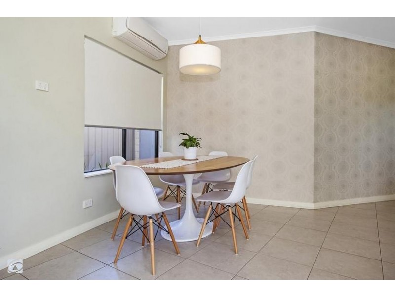 24 Tarwhine Close, South Lake WA 6164