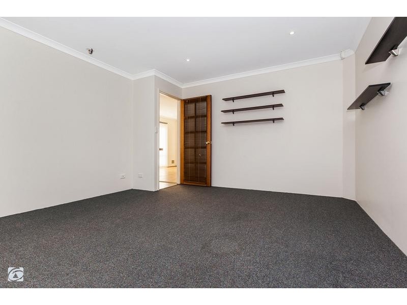 27 Summerville Avenue, Secret Harbour WA 6173