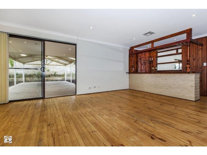 27 Summerville Avenue, Secret Harbour WA 6173