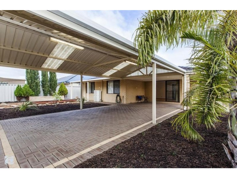 27 Summerville Avenue, Secret Harbour WA 6173