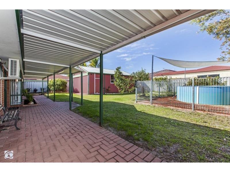 4 Seabrook Place, Success WA 6164