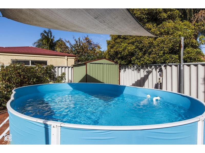 4 Seabrook Place, Success WA 6164