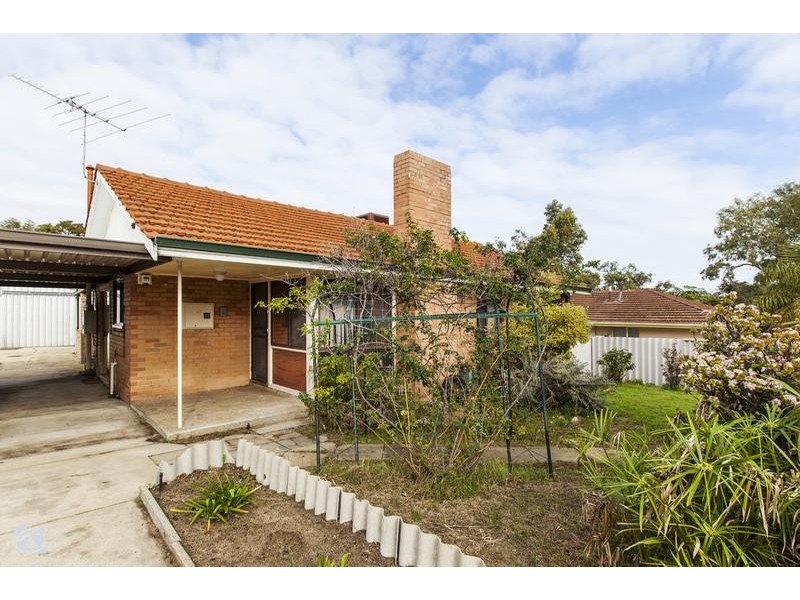 43 Lavinia Crescent, Coolbellup WA 6163