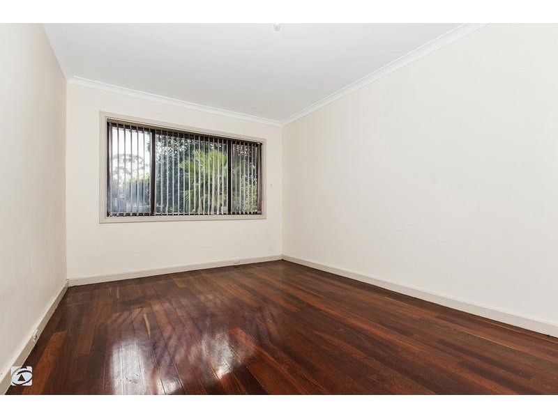 43 Lavinia Crescent, Coolbellup WA 6163