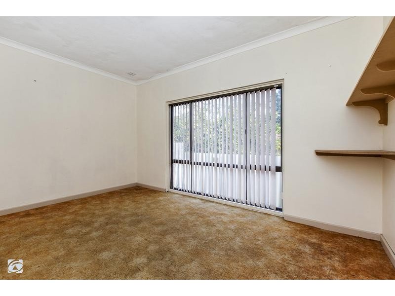 43 Lavinia Crescent, Coolbellup WA 6163
