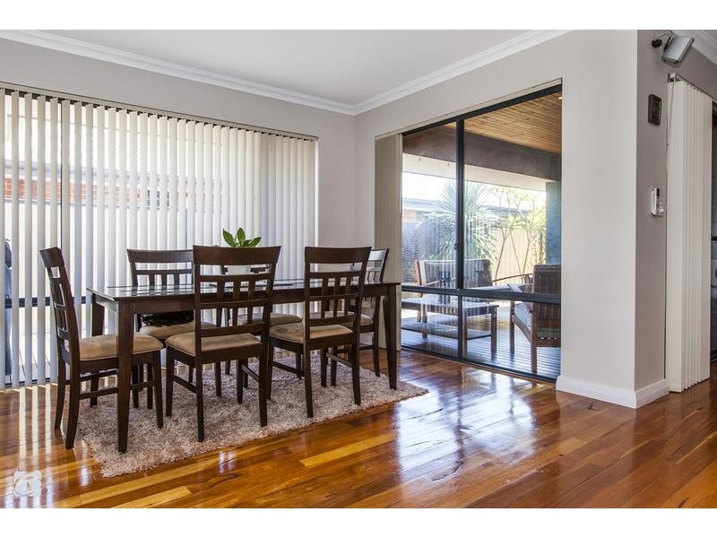 21 Lagrange Street, Success WA 6164