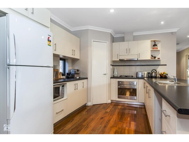 21 Lagrange Street, Success WA 6164