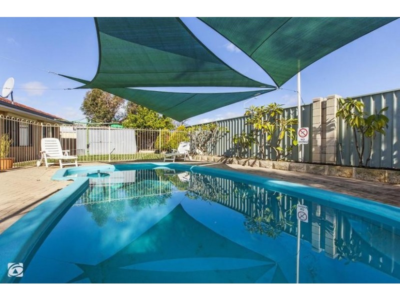 82 Brenchley Drive, Atwell WA 6164
