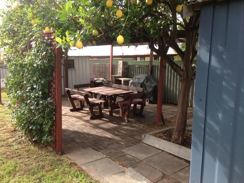 112 Clontarf Road, Hamilton Hill WA 6163