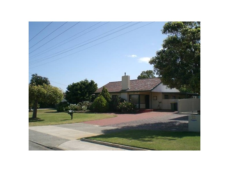 20 Lockett Street, Coolbellup WA 6163