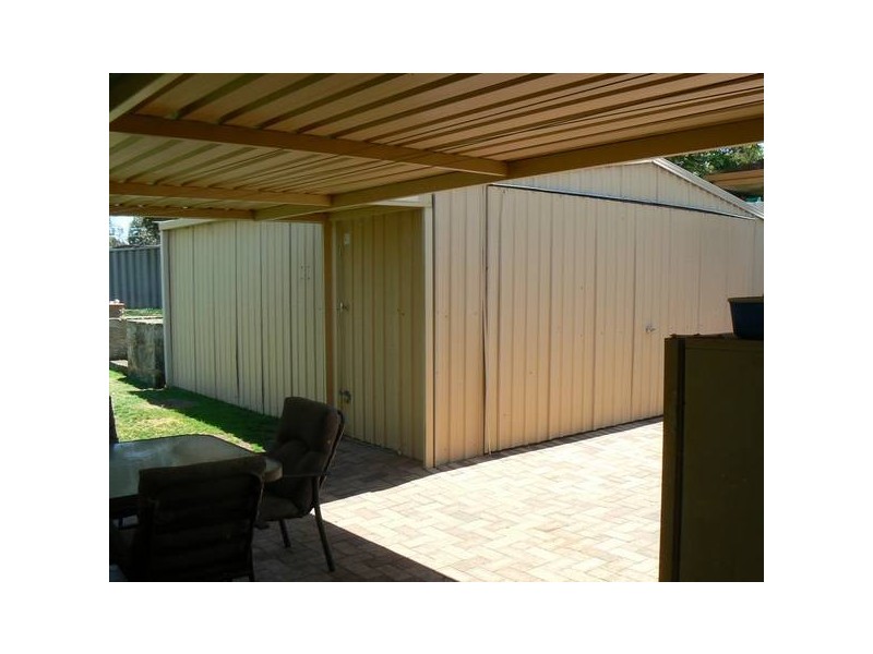 13 Manberry Way, Yangebup WA 6164