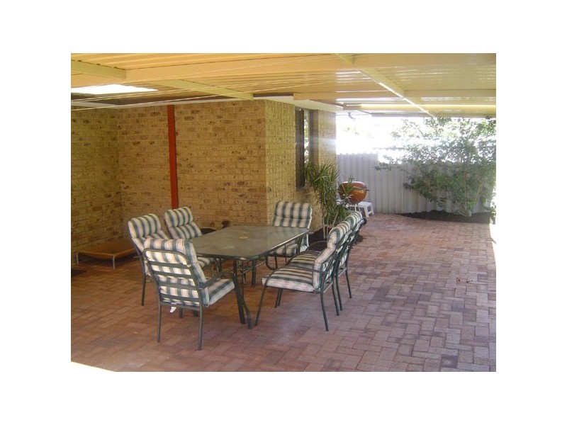 13 Manberry Way, Yangebup WA 6164