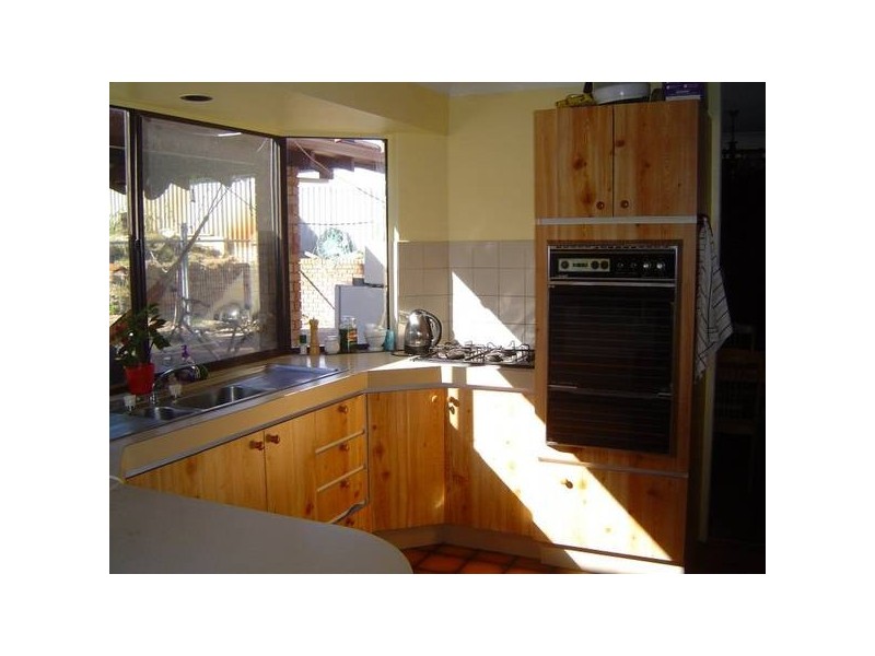 10 Gum Court, Yangebup WA 6164