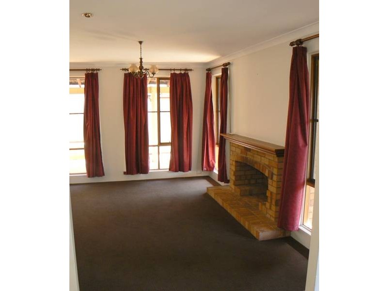 10 Gum Court, Yangebup WA 6164