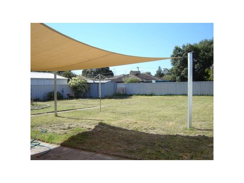 79 South Lake Drive, South Lake WA 6164