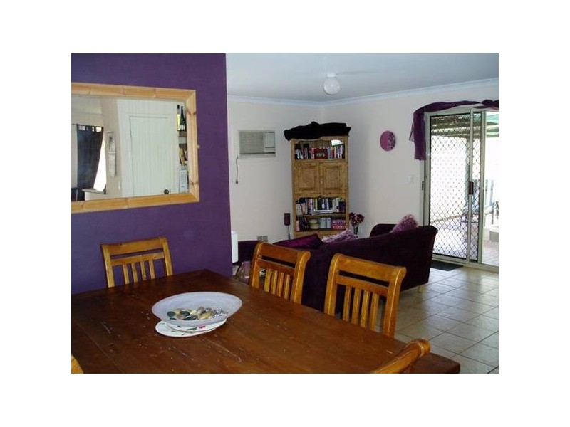 Strawberry Drive, Seville Grove WA 6112